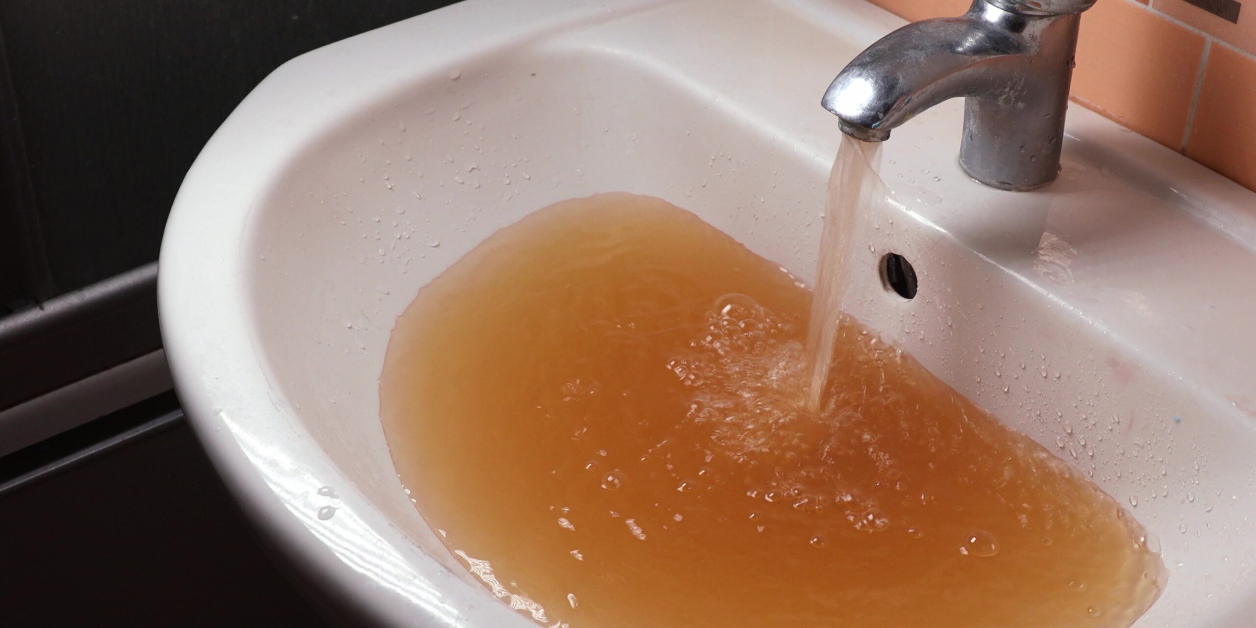 water mains cleaning